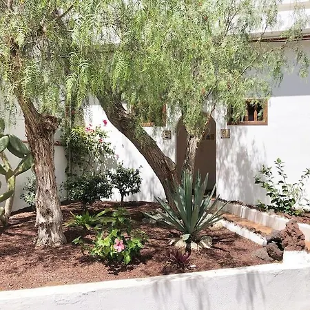 Helena En Garden Con Piscina Climatizada شقة *